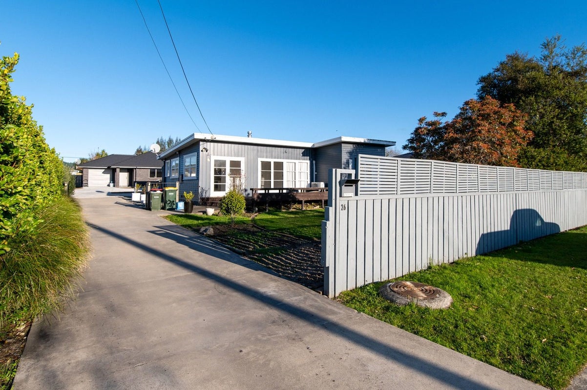 26 Charles Road, Hannahs Bay, Rotorua - Carousel 1