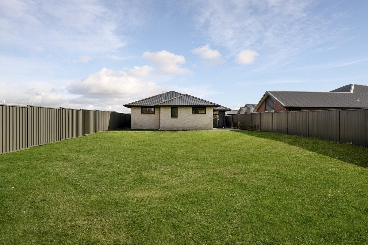 39 Hammick Crescent, Pyes Pa, Tauranga - Carousel 2