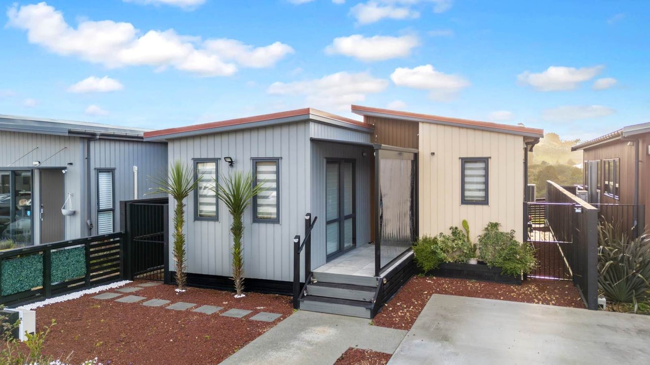 37 Tahere Road, Totara Park, Auckland - Carousel 2