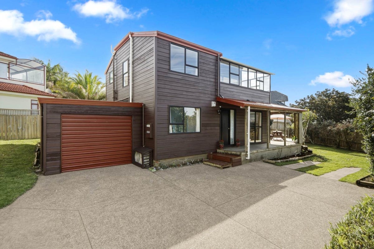 54B Kurahaupo Street, Orakei, Auckland - Carousel 2
