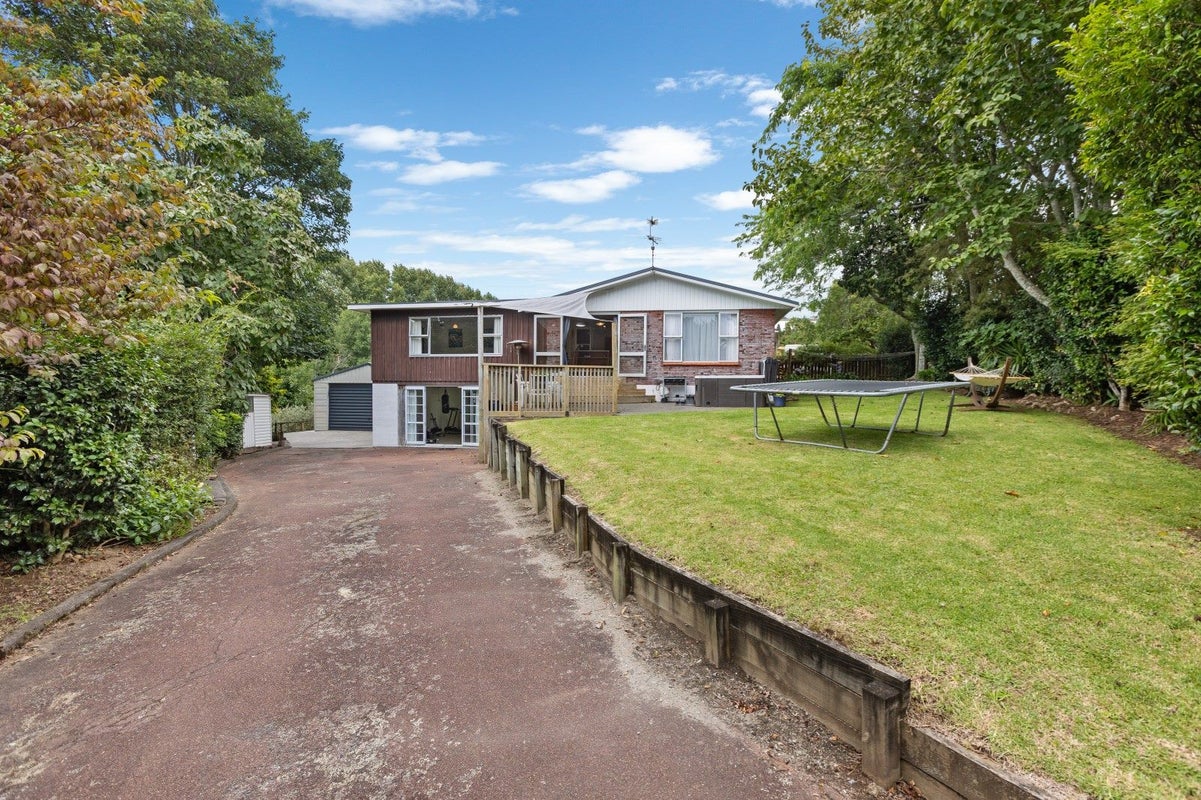 55 Pembroke Street, Westown, New Plymouth - Carousel 1