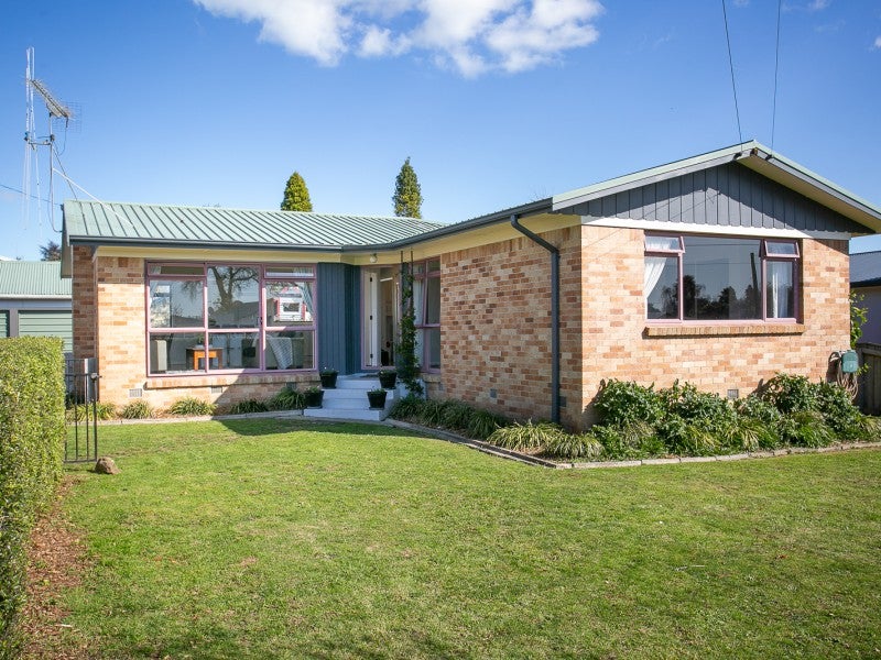 64 Browning Street, Leamington, Cambridge - Carousel 1