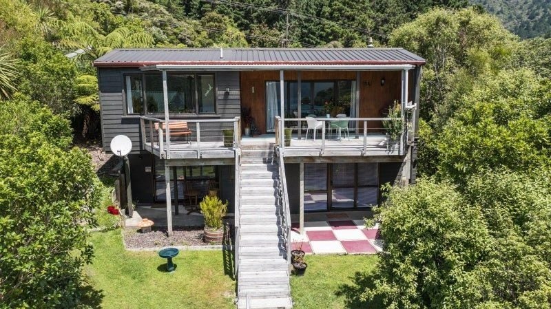 593 Port Underwood Road, Whatamango Bay, Picton - Carousel 2