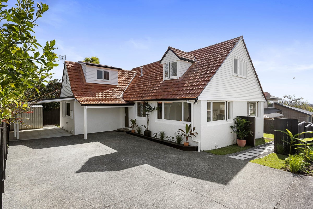 30B Batkin Road, New Windsor, Auckland - Carousel 2