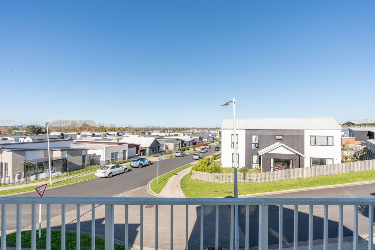 4 Retallick Place, Flagstaff, Hamilton - Carousel 25