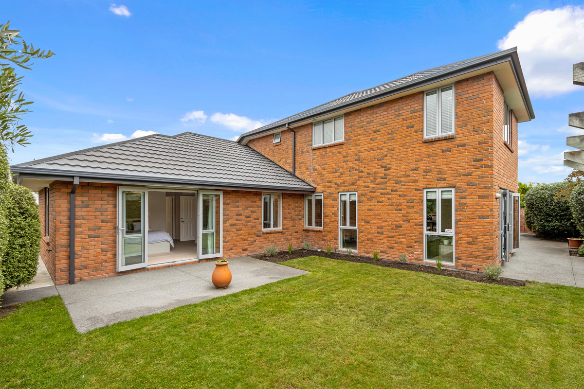 4 Wildhawk Place, Shirley, Christchurch - Carousel 19