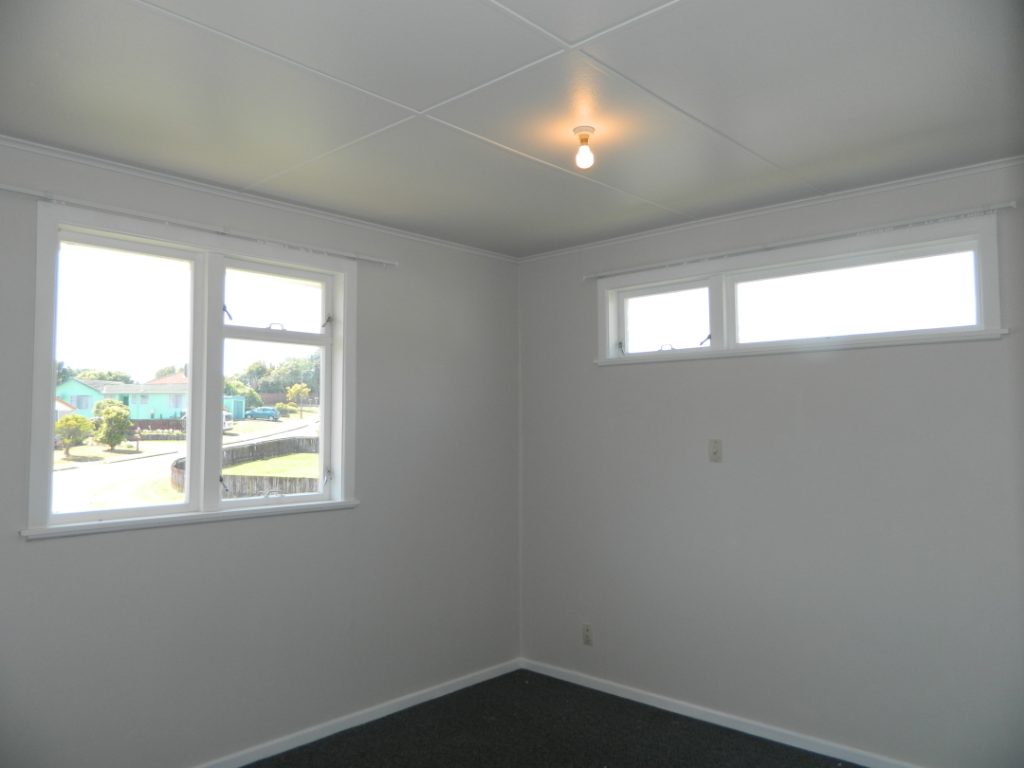 36 Mahinawa Street, Takapuwahia, Porirua - Carousel 2