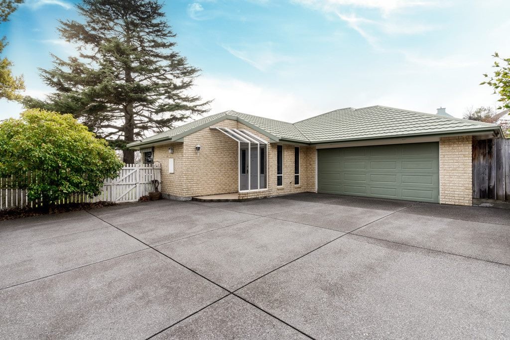 1 Major Aitken Drive, Huntsbury, Christchurch - Carousel 1