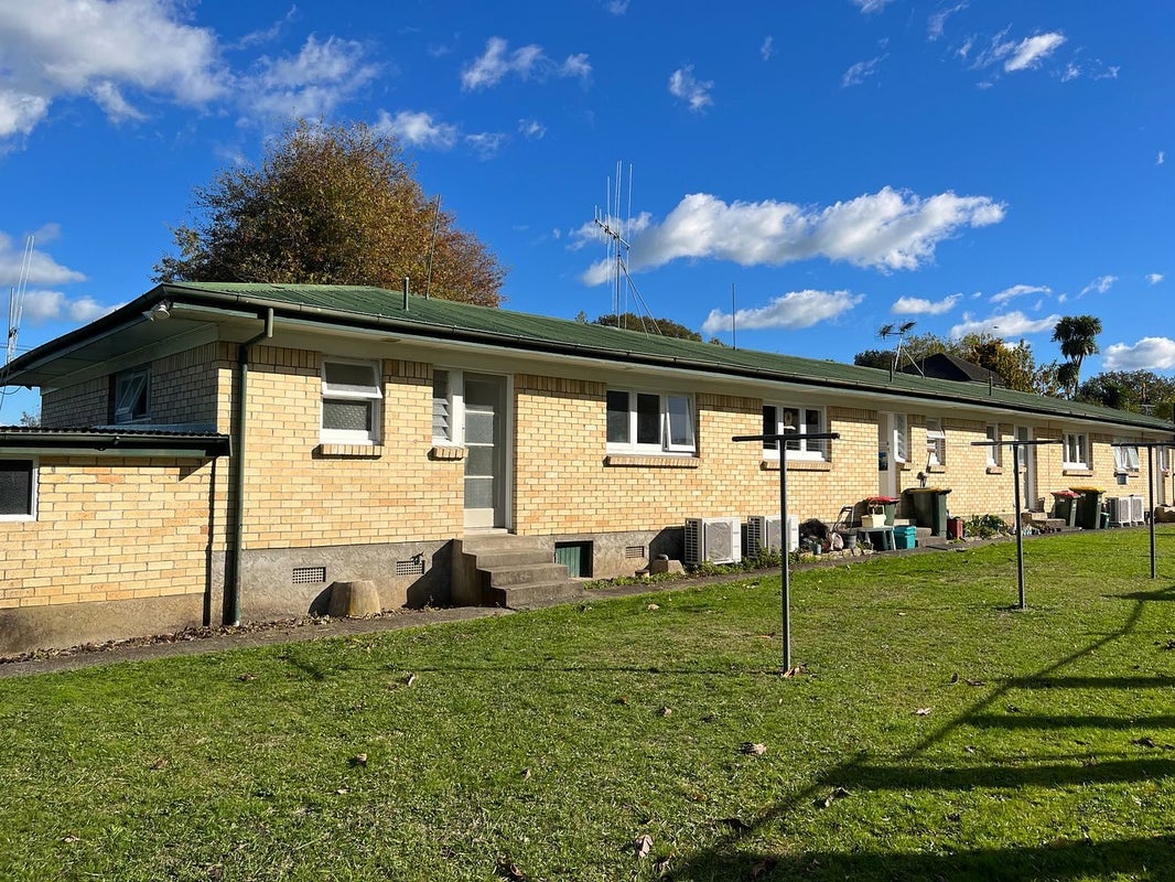 4/18 Fow Street, Hamilton Central, Hamilton - Carousel 2