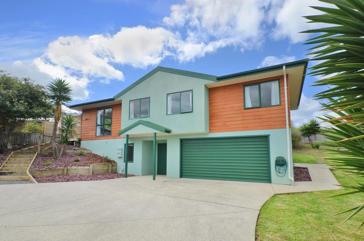 51 Ridgeway Drive, Kamo, Whangarei - Carousel 1