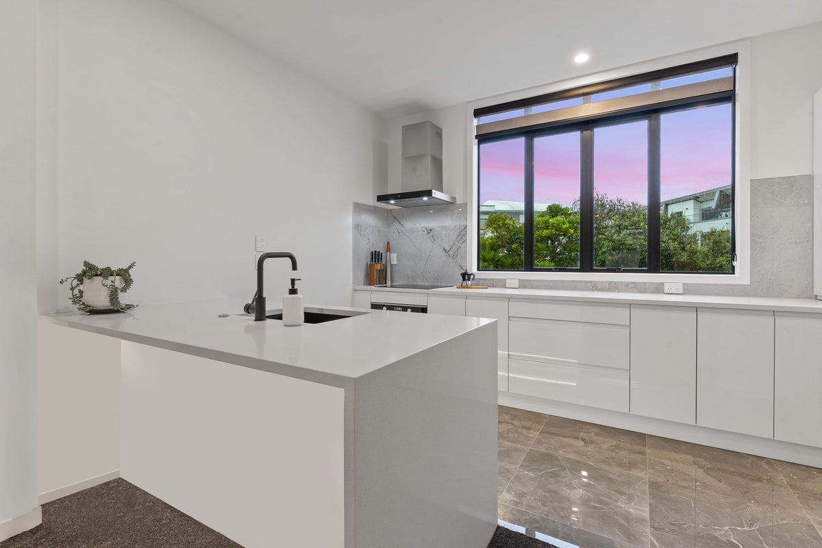41/17 Lyon Avenue, St Lukes, Auckland - Carousel 2