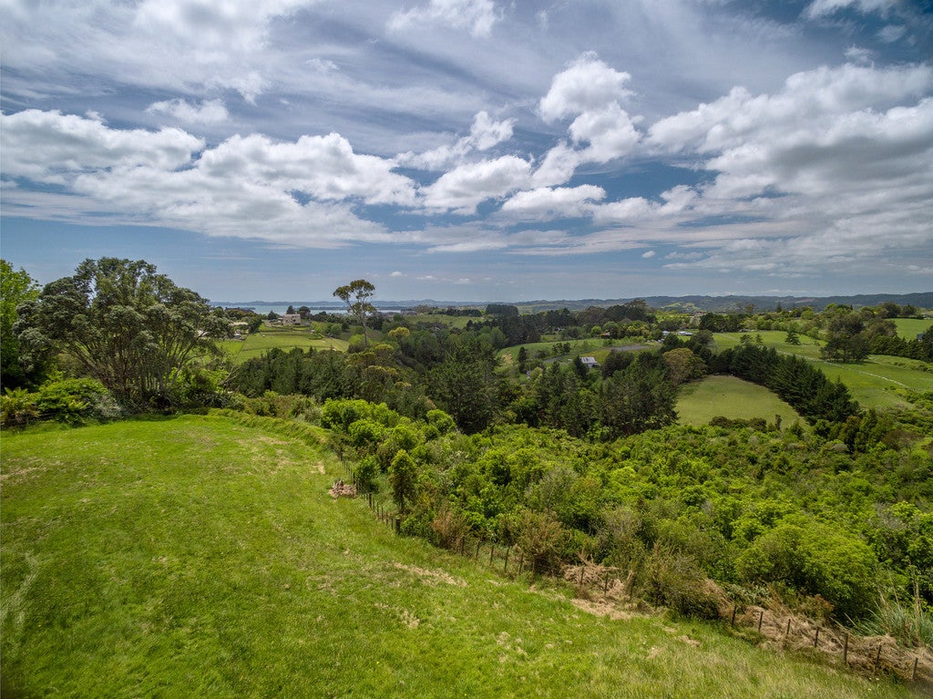 358 Whitford Road, Whitford, Whitford - Carousel 2