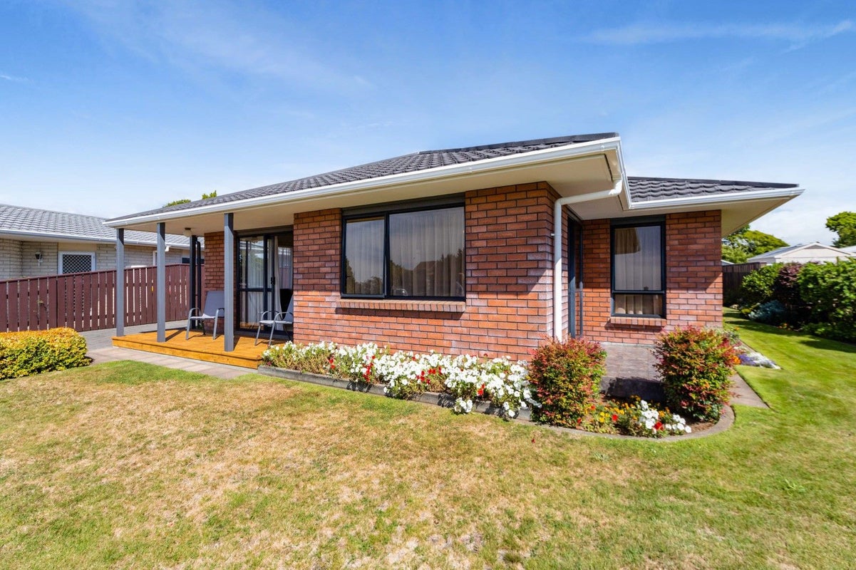 4 Boulevard Drive, Merrilands, New Plymouth - Carousel 1