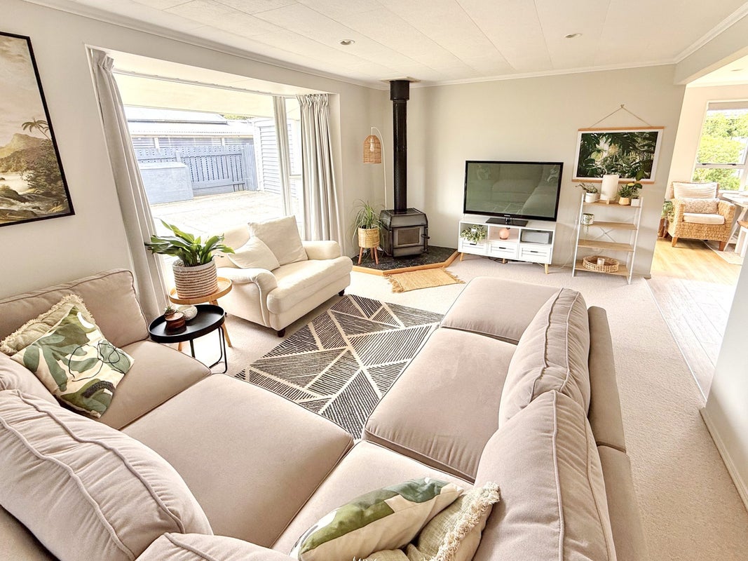 3 Martin Place, Carters Beach, Westport - Carousel 2