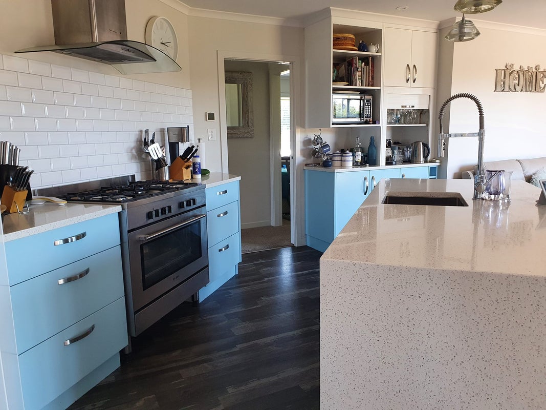 31 Kanuka Drive, Waitarere, Levin - Carousel 2