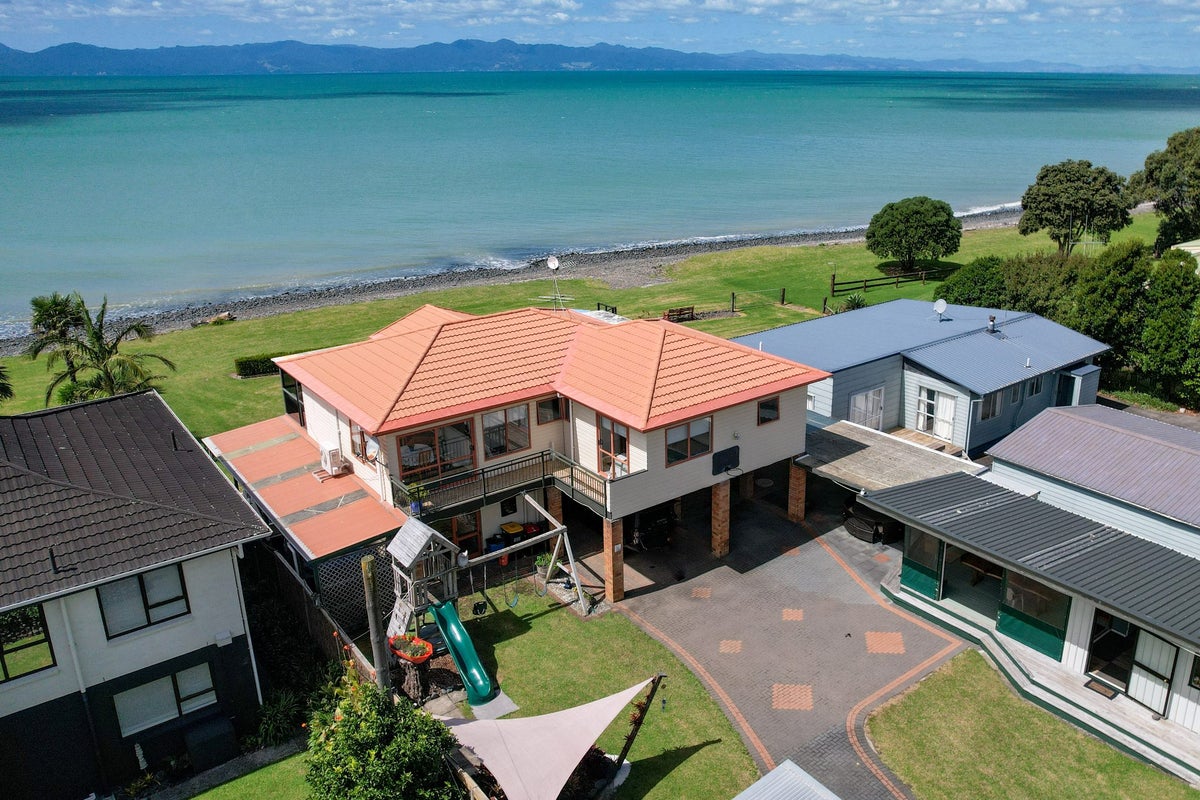 1692 East Coast Road, Pokeno - Carousel 2