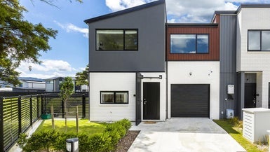 80 Mawai Hakona Drive, Wallaceville, Upper Hutt - Carousel 1