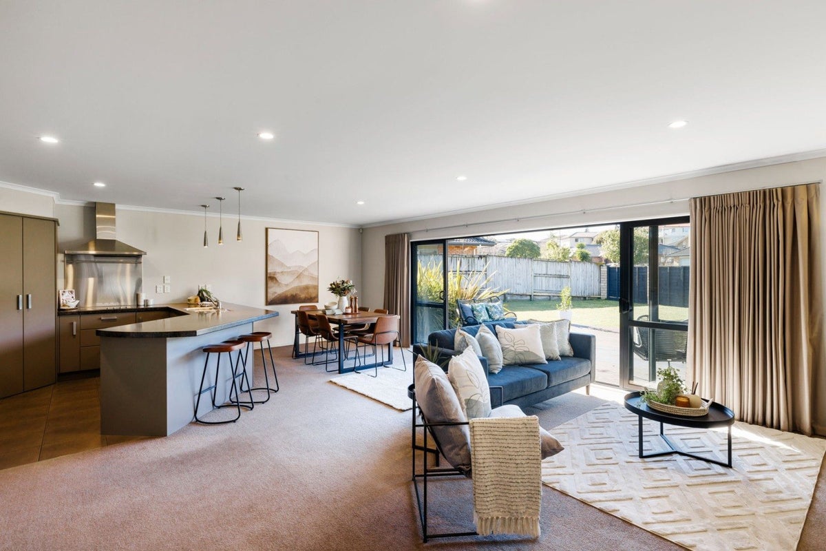 7 Heathfield Avenue, Huntington, Hamilton - Carousel 1