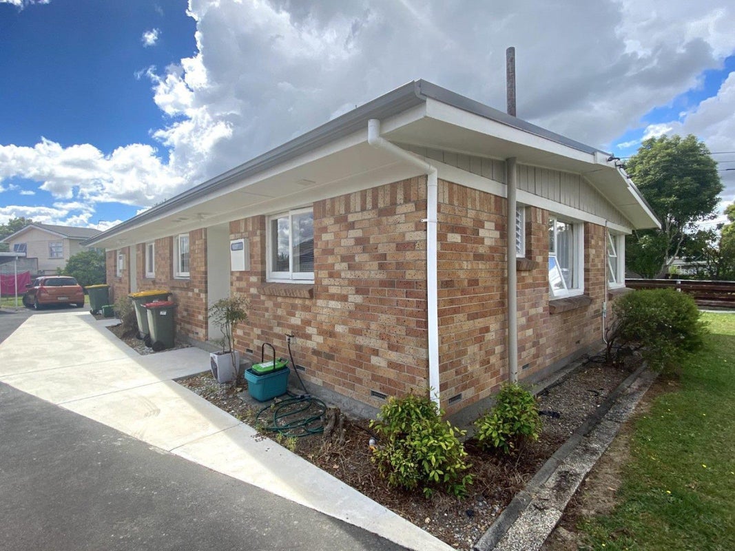 8A Howell Avenue, Riverlea, Hamilton - Carousel 1