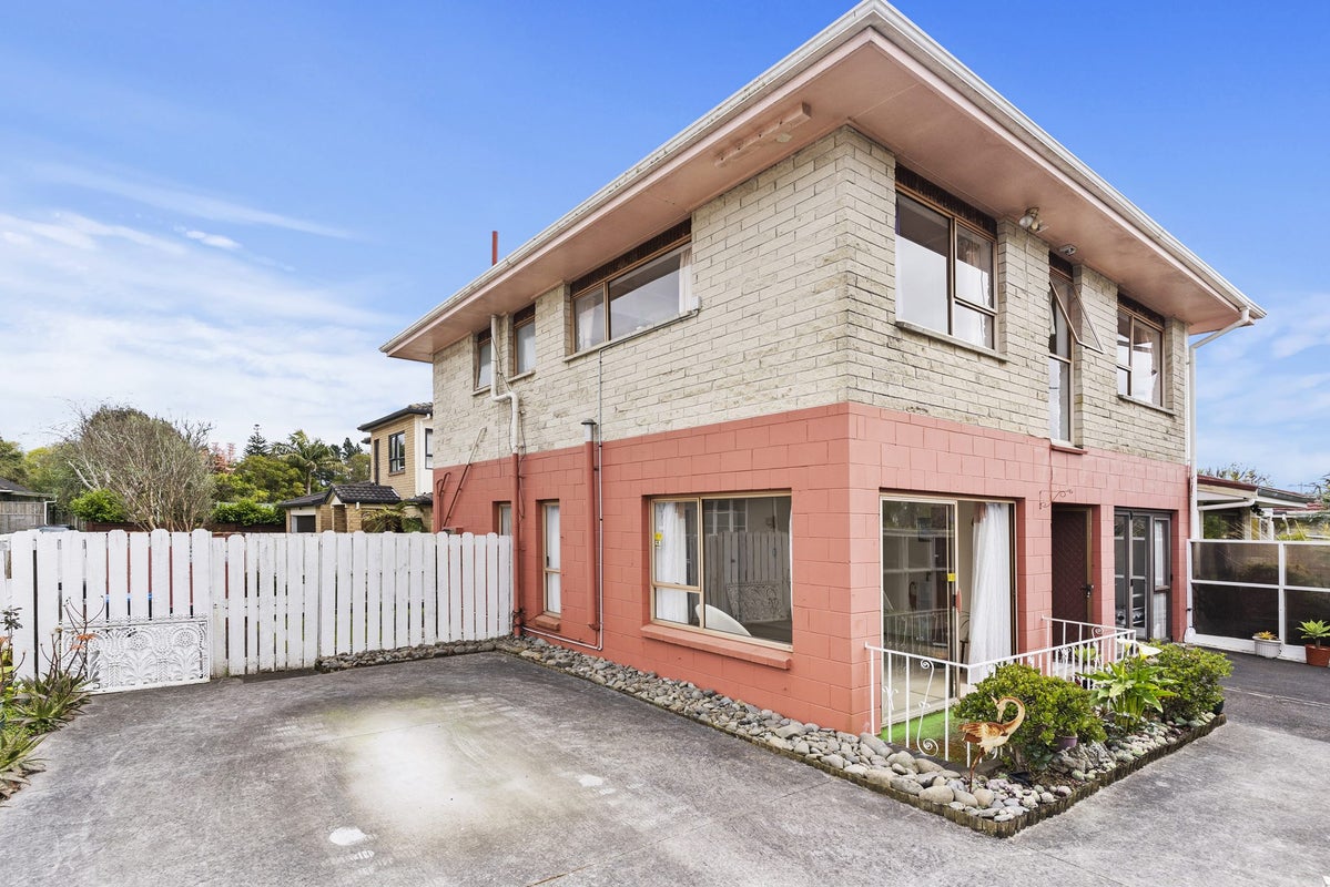 34C Harbutt Avenue, Mount Albert, Auckland - Carousel 2