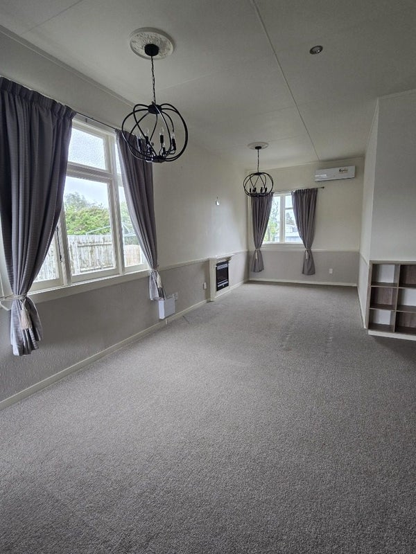 11 Lewis Avenue, Aramoho, Whanganui - Carousel 2