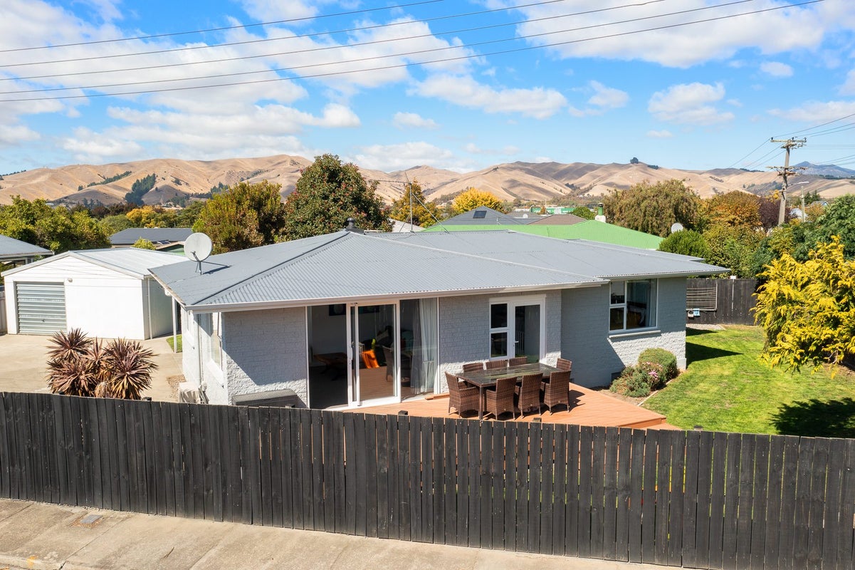 2 Houghton Crescent, Redwoodtown, Blenheim - Carousel 1