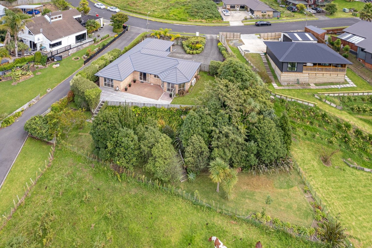64 Parkdale Drive, Aramoho, Whanganui - Carousel 35