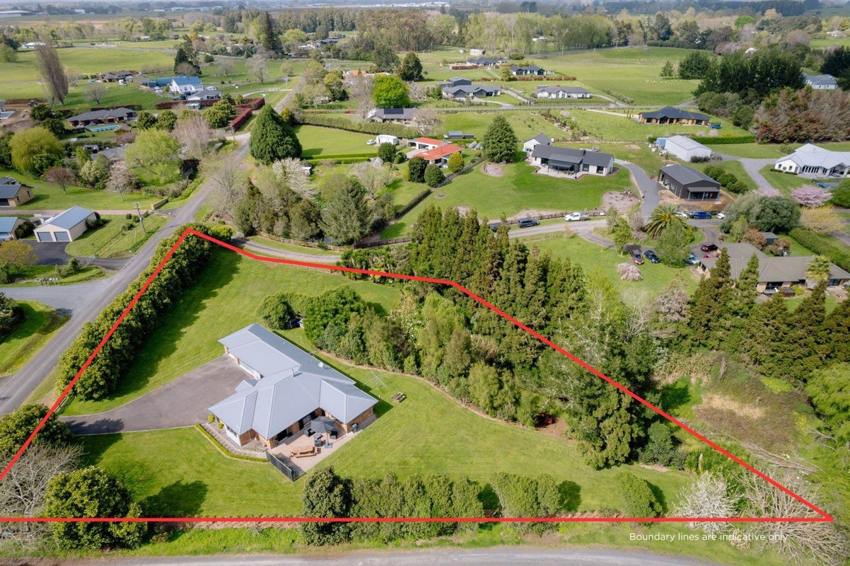 31 Lowe Road, Rukuhia, Hamilton - Carousel 1
