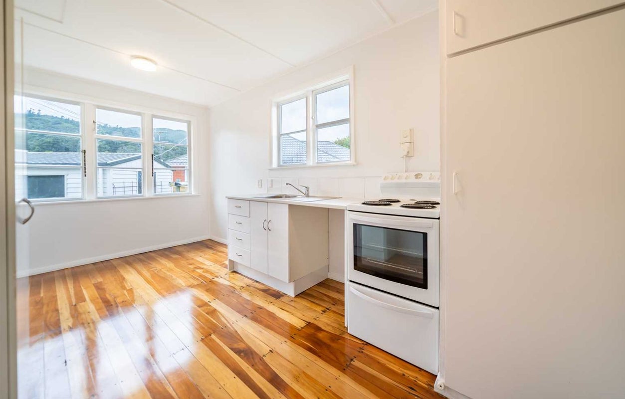 1/34 Harris Street, Naenae, Lower Hutt - Carousel 2