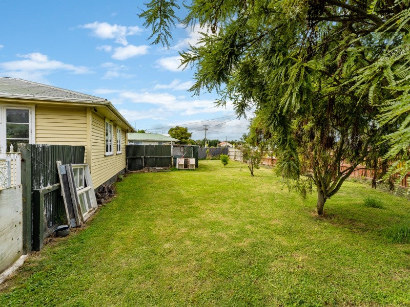 2 Huntly Street, Foxton, Foxton - Carousel 1