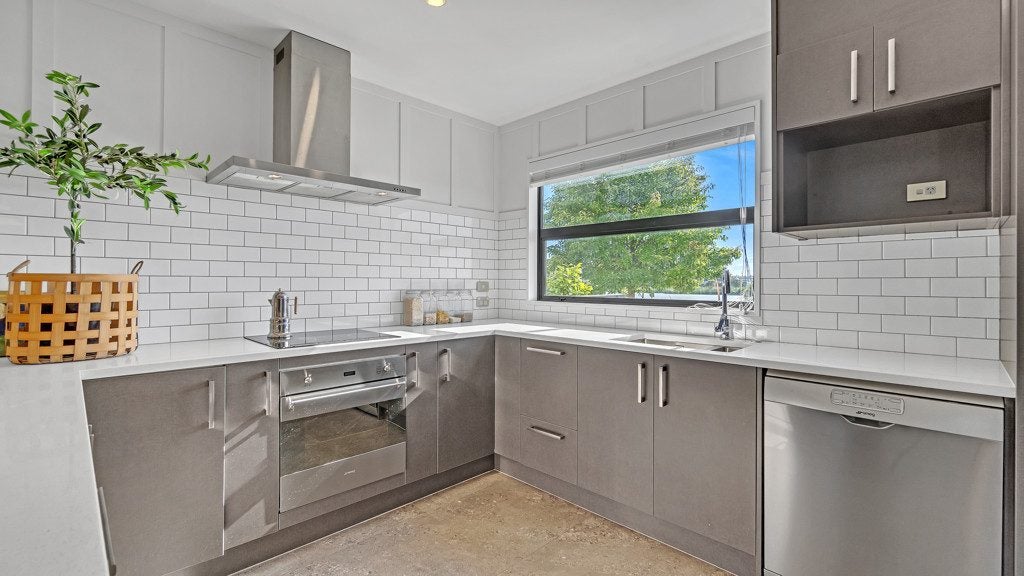 27D Lakeside Drive, Pegasus, Pegasus - Carousel 2
