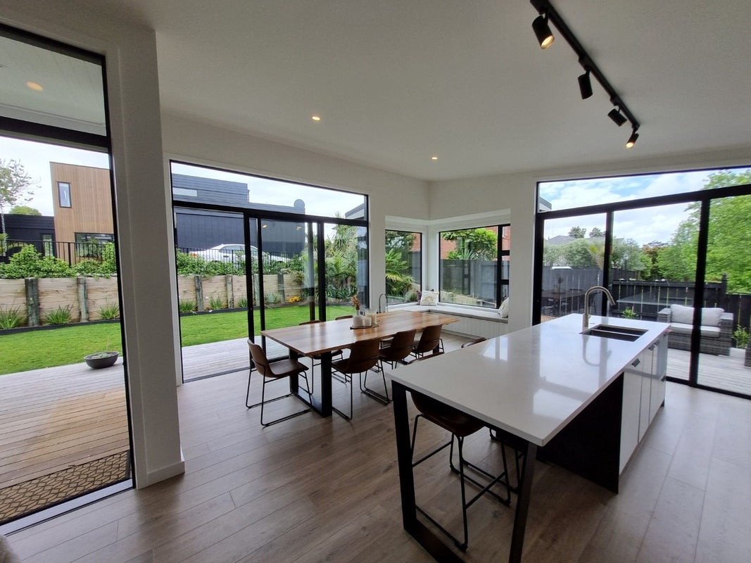 4A Manon Crescent, Greenhithe, Auckland - Carousel 1