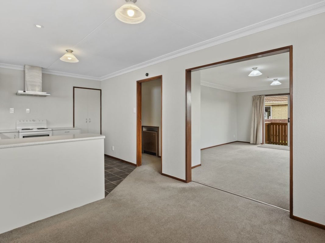 10A Eskvale Street, Saint Kilda, Dunedin - Carousel 1