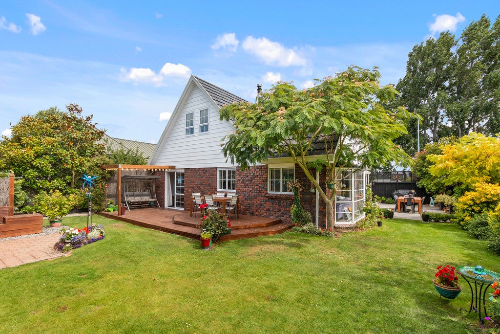 104 Lake Terrace Road, Burwood, Christchurch - Carousel 2