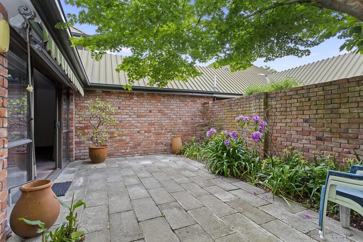 1/43 Wairarapa Terrace, Merivale, Christchurch - Carousel 2