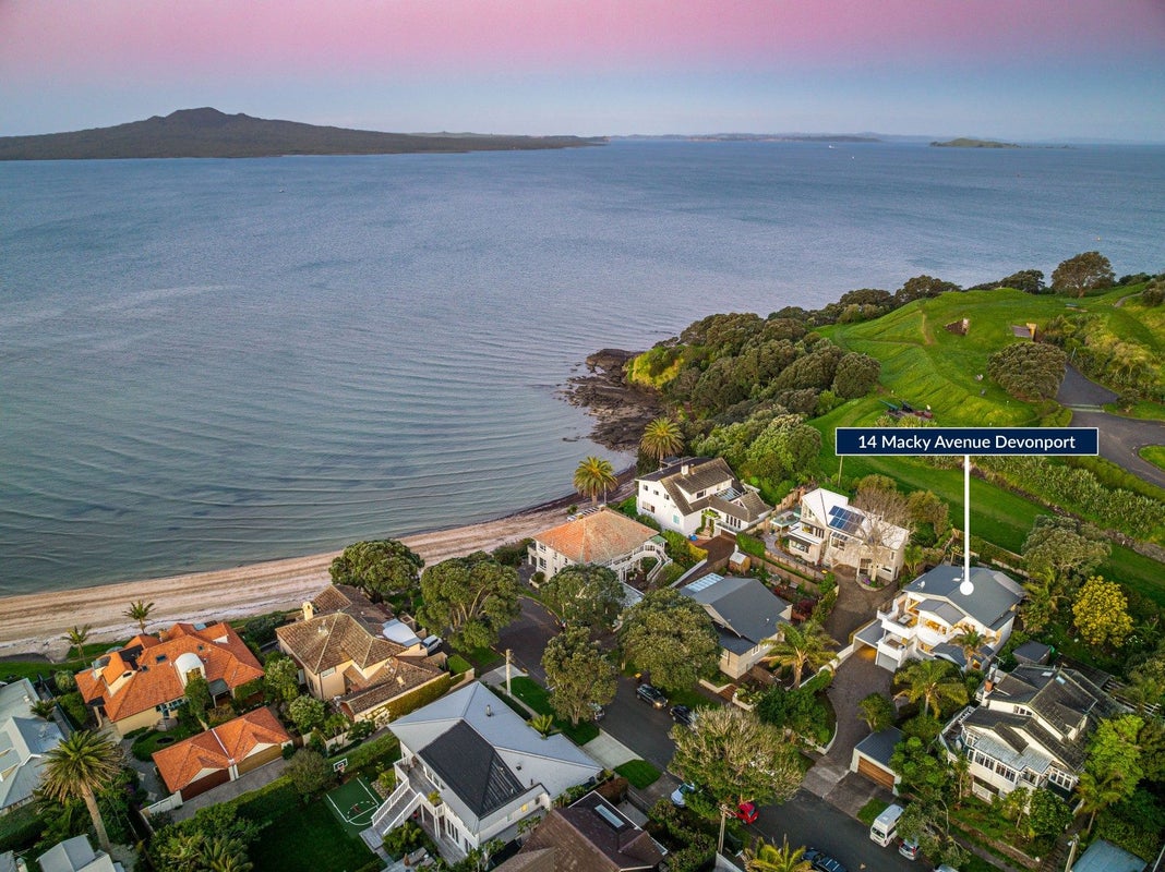14 Macky Avenue, Devonport, Auckland - Carousel 1