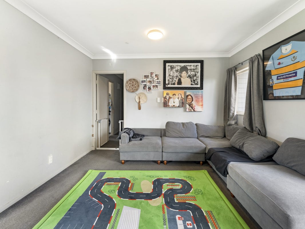 56 Ashlynne Avenue, Papatoetoe, Auckland - Carousel 22