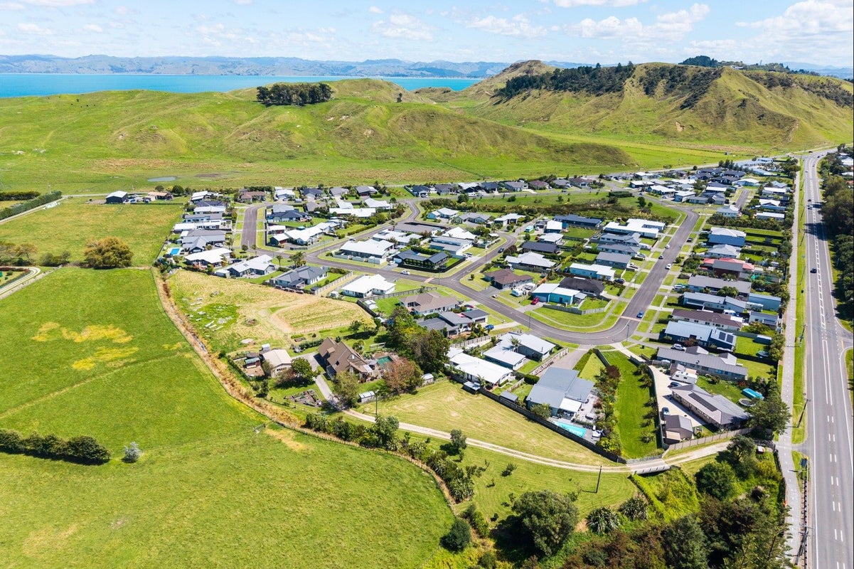 635 Wainui Road, Wainui, Gisborne - Carousel 2