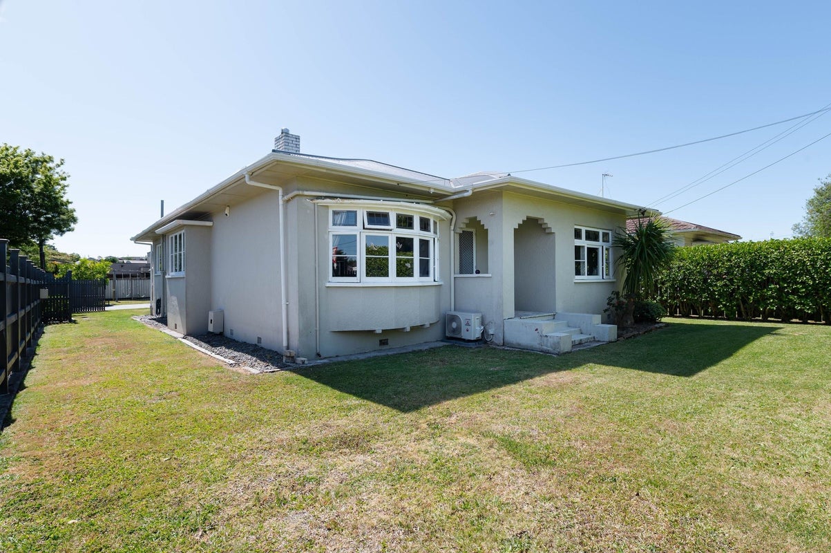 42 Rifle Range Road, Dinsdale, Hamilton - Carousel 22