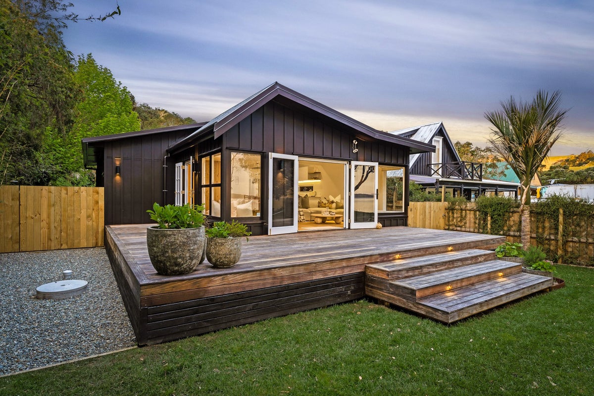 74 Clinton Road, Tawharanui Peninsula, Tawharanui Peninsula - Carousel 1