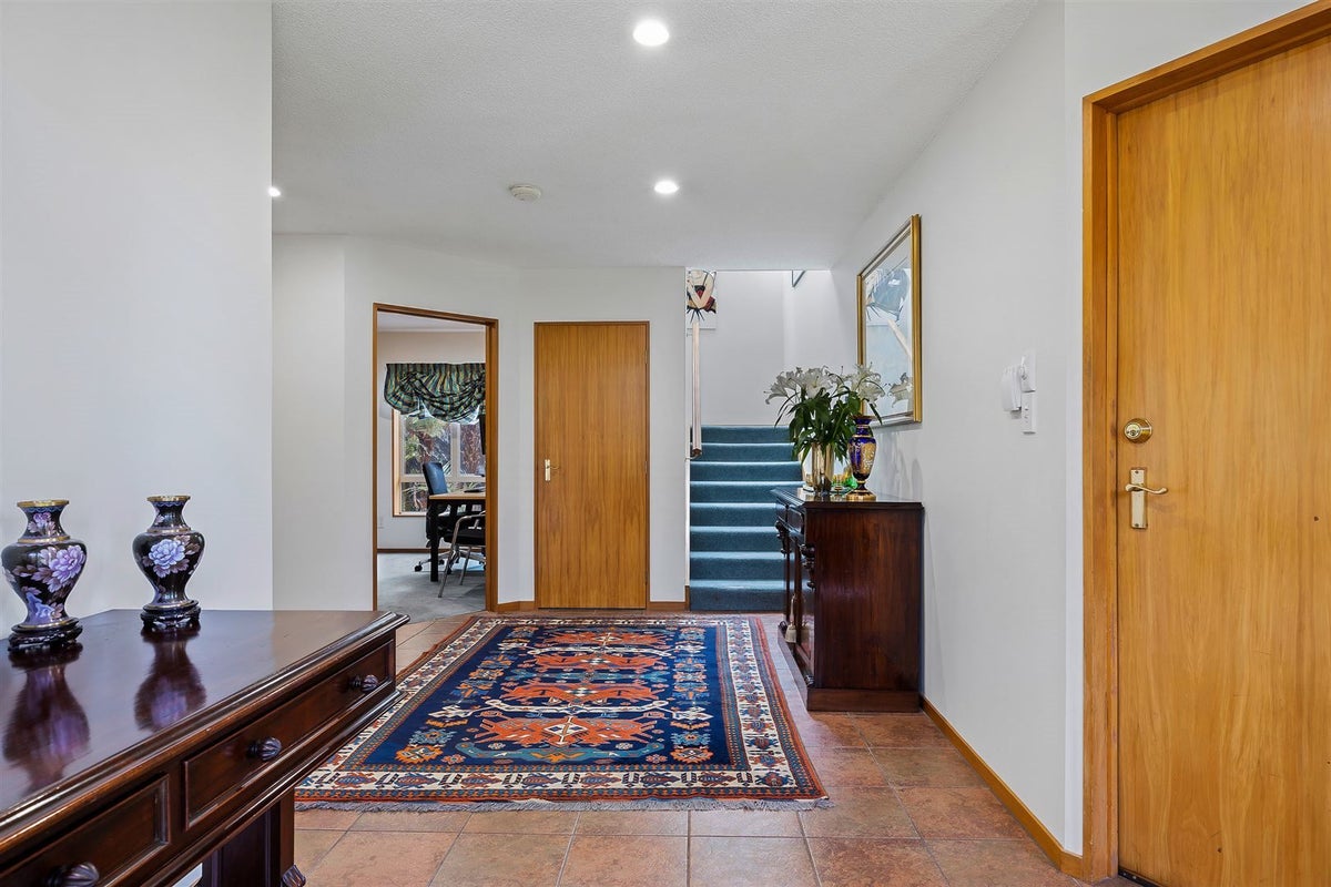 256 Memorial Avenue, Burnside, Christchurch - Carousel 2