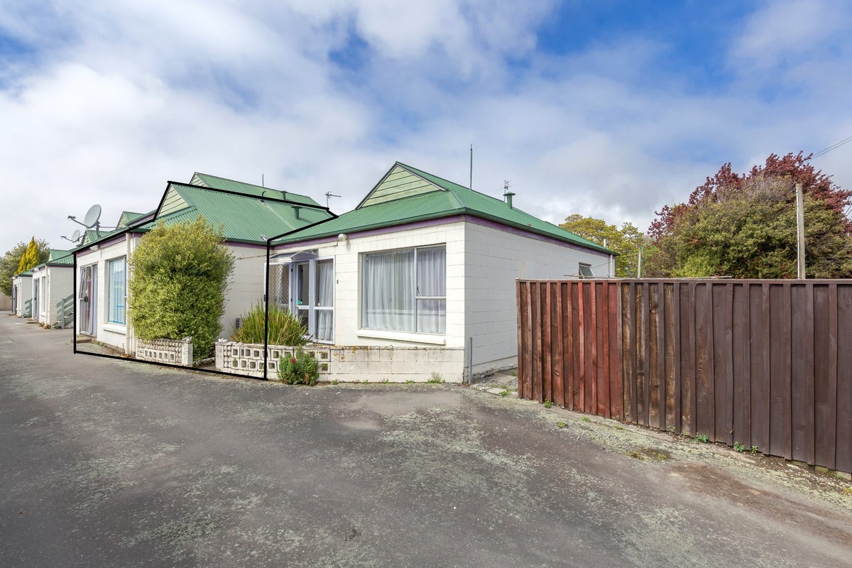2/14 Seddon Street, Sydenham, Christchurch - Carousel 1