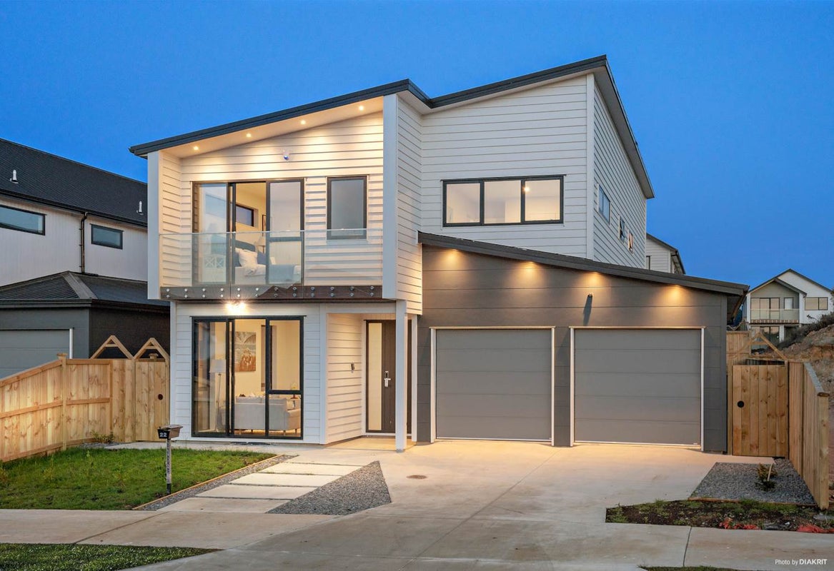 22 Christella Street, Flat Bush, Auckland - Carousel 1