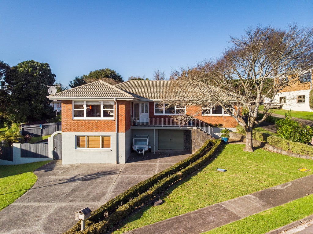 6 Willow Way, Sunnyhills, Auckland - Carousel 1
