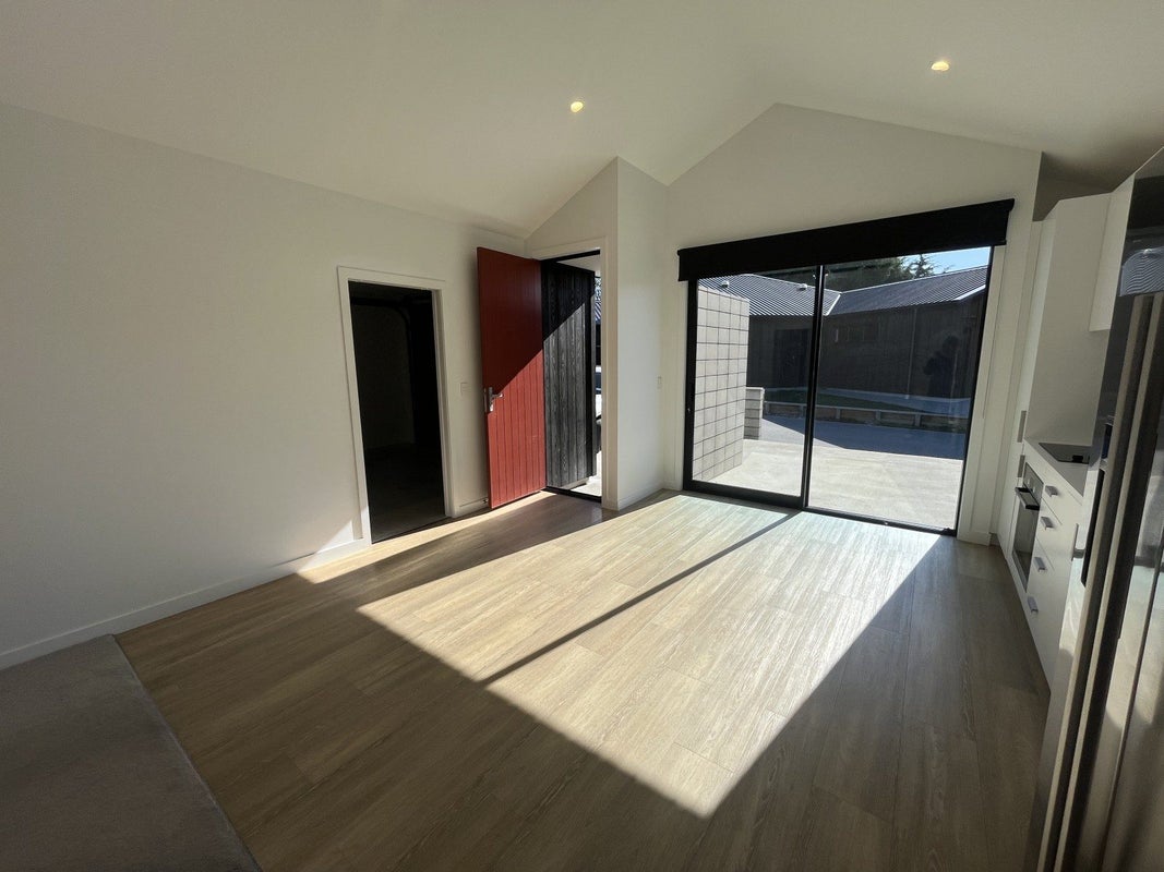 5 Clover Lane, Lake Hayes, Queenstown - Carousel 2