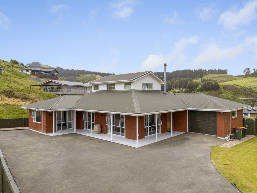 20A Fairview Terrace, Sawyers Bay, Port Chalmers - Carousel 1