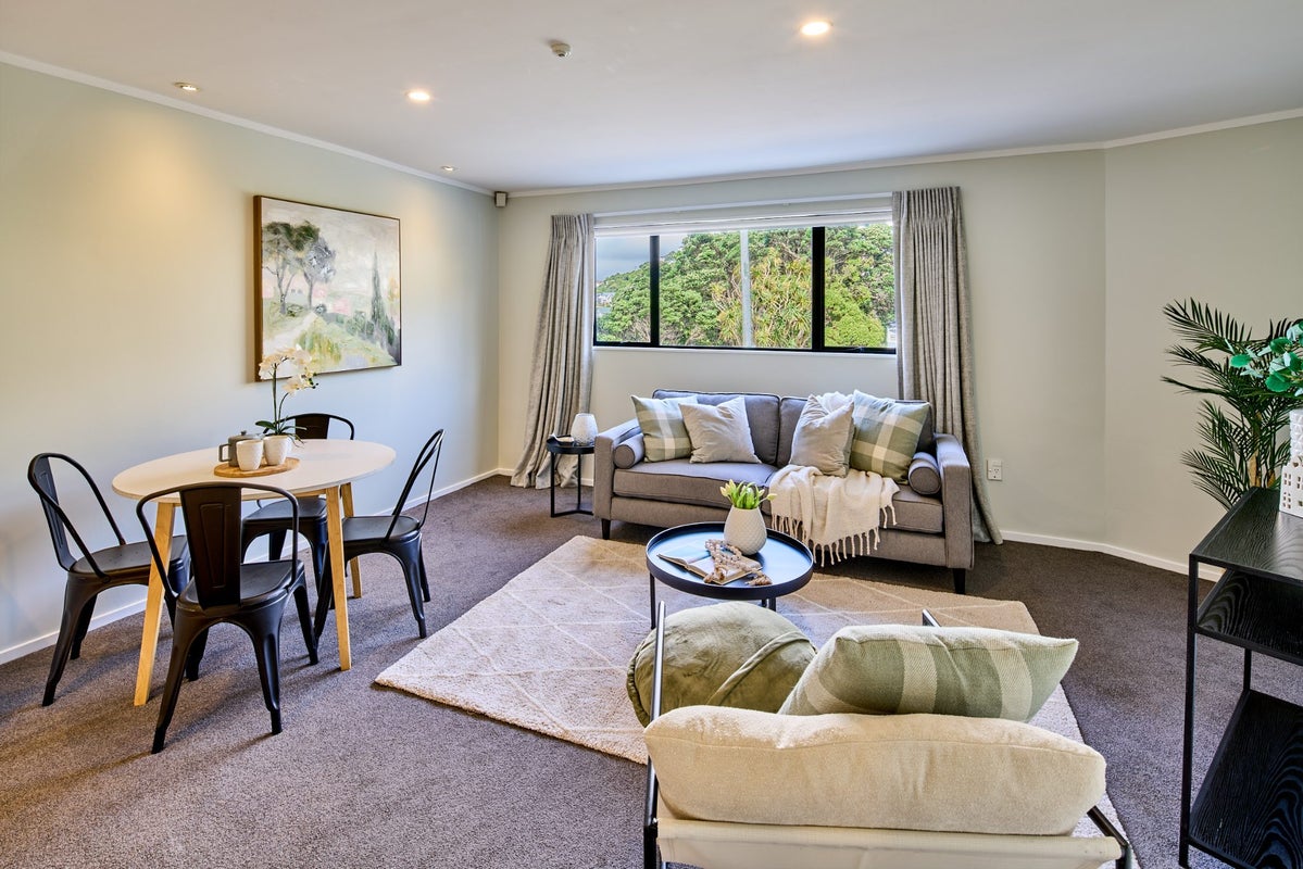1B Arawa Road, Hataitai, Wellington - Carousel 1