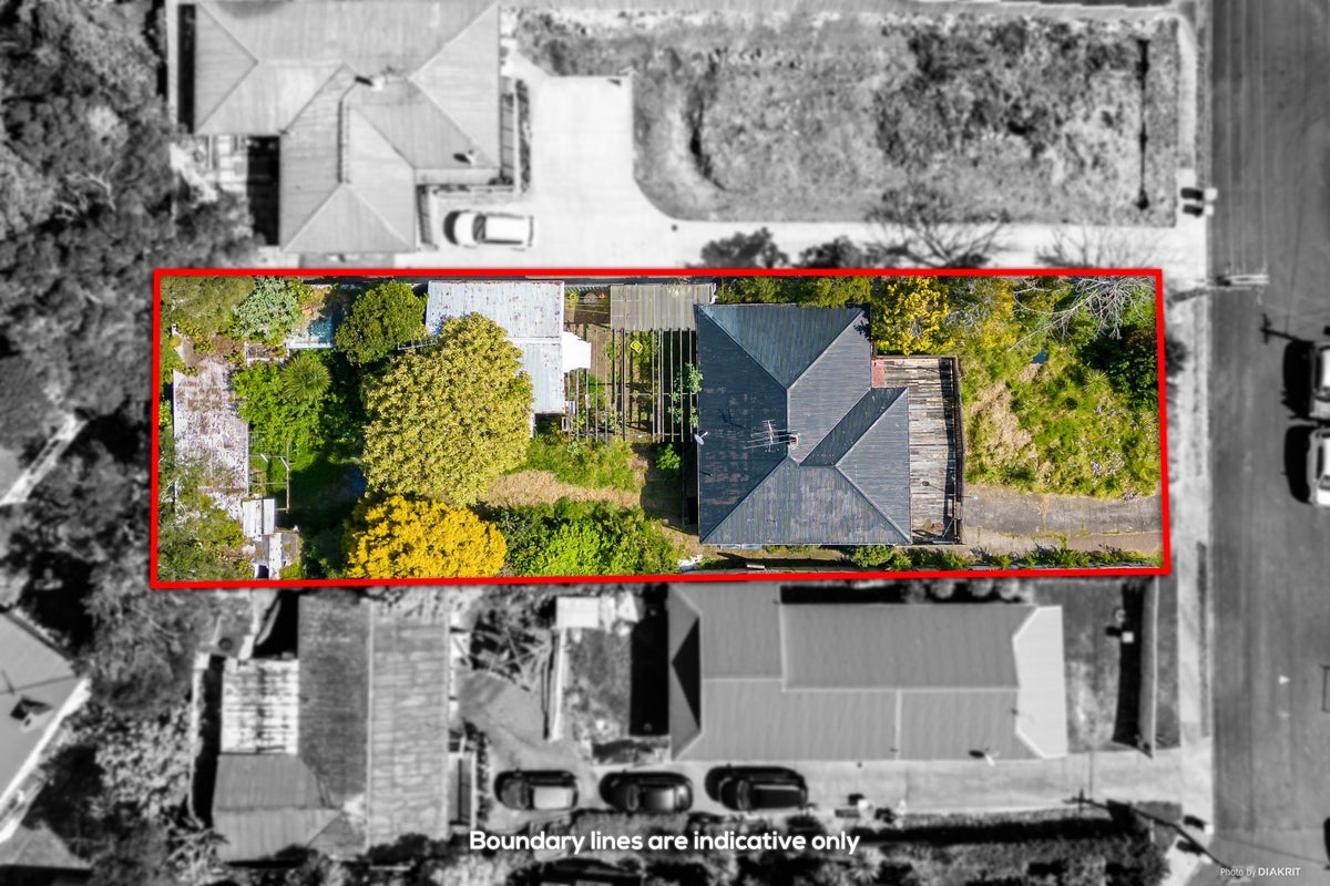 7 Beverly Place, New Lynn, Auckland - Carousel 1