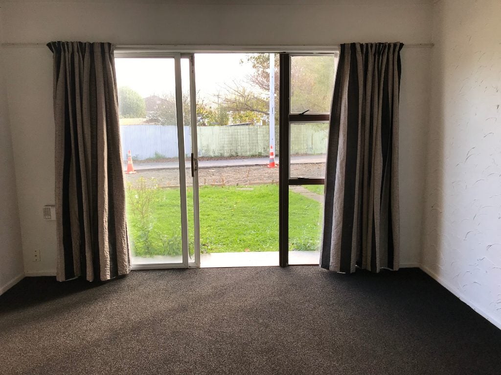 1/25 Ropata Crescent, Boulcott, Lower Hutt - Carousel 2