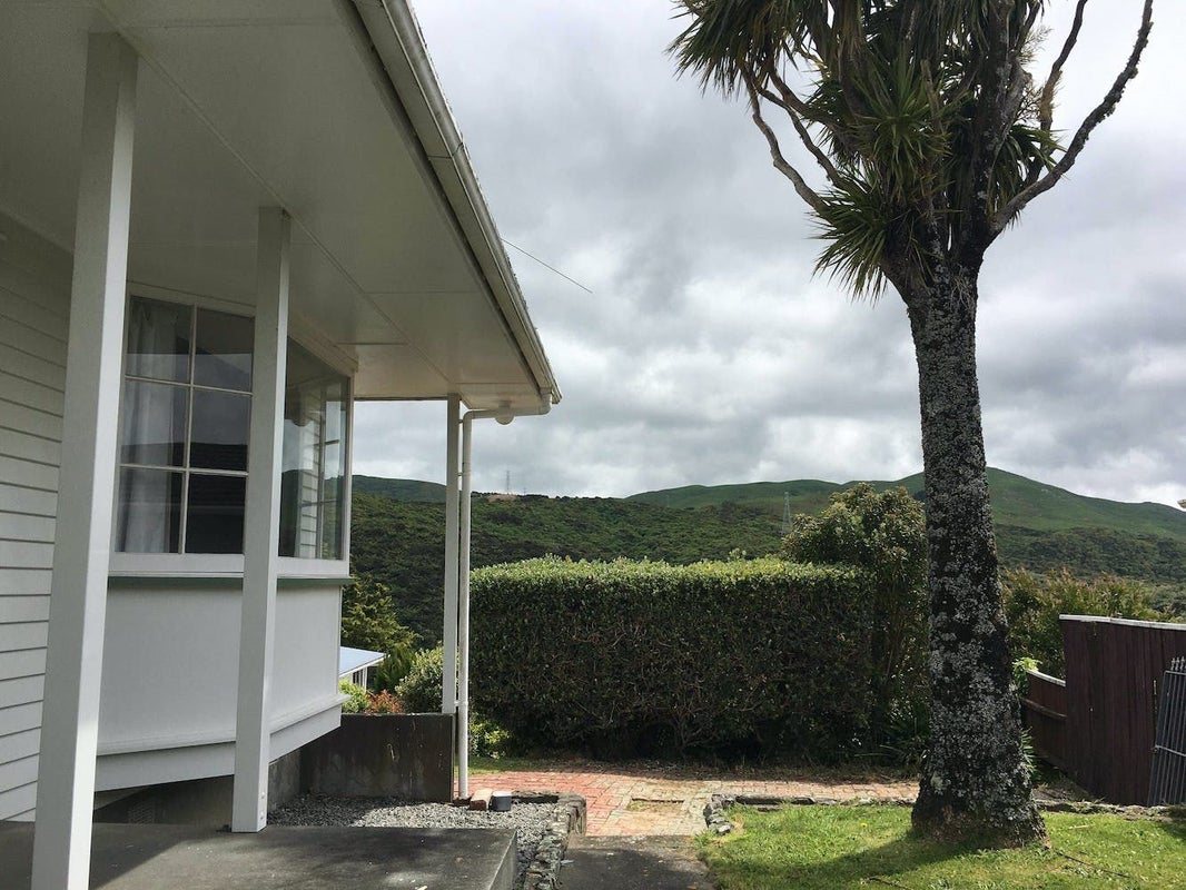 127 Major Drive, Kelson, Lower Hutt - Carousel 1
